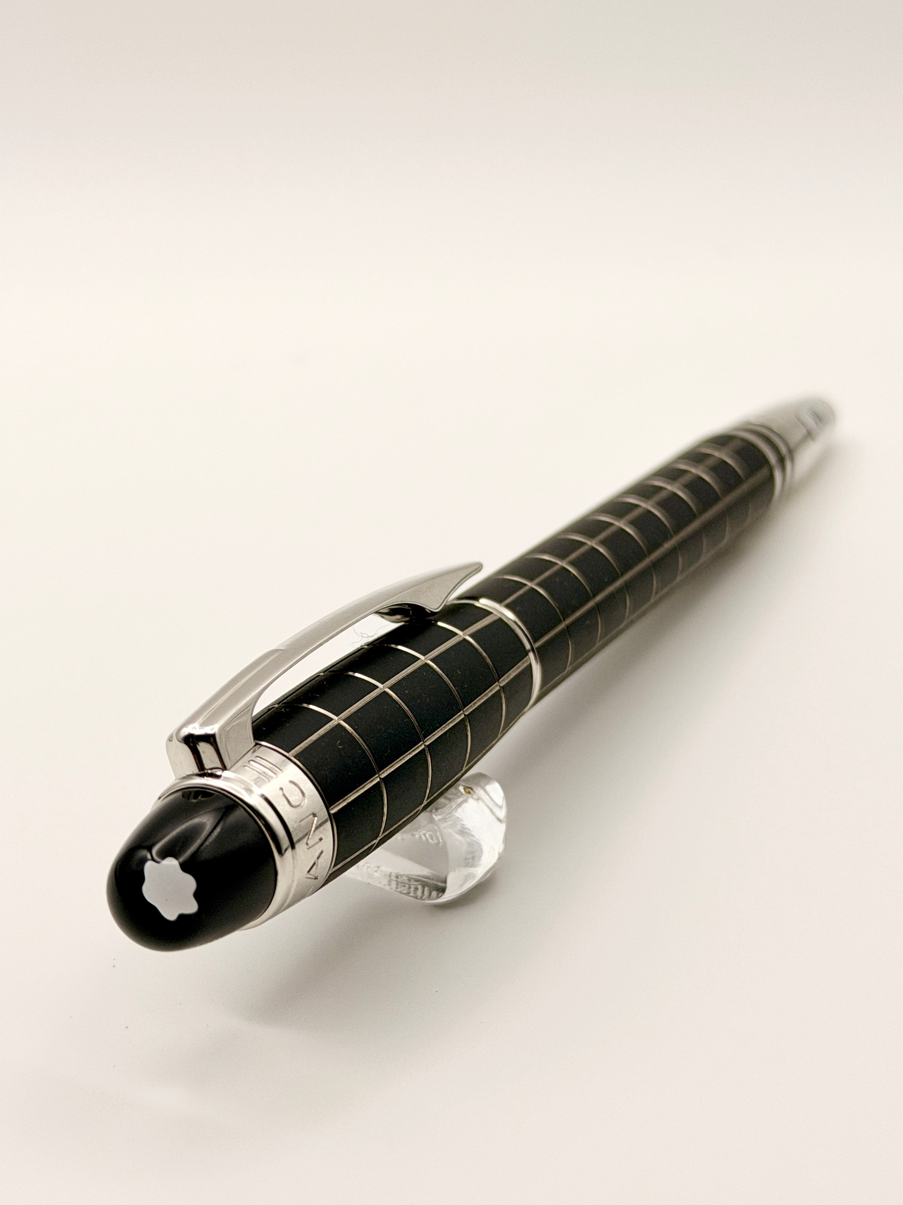 Montblanc Starwalker Metal and Rubber Fountain Pen