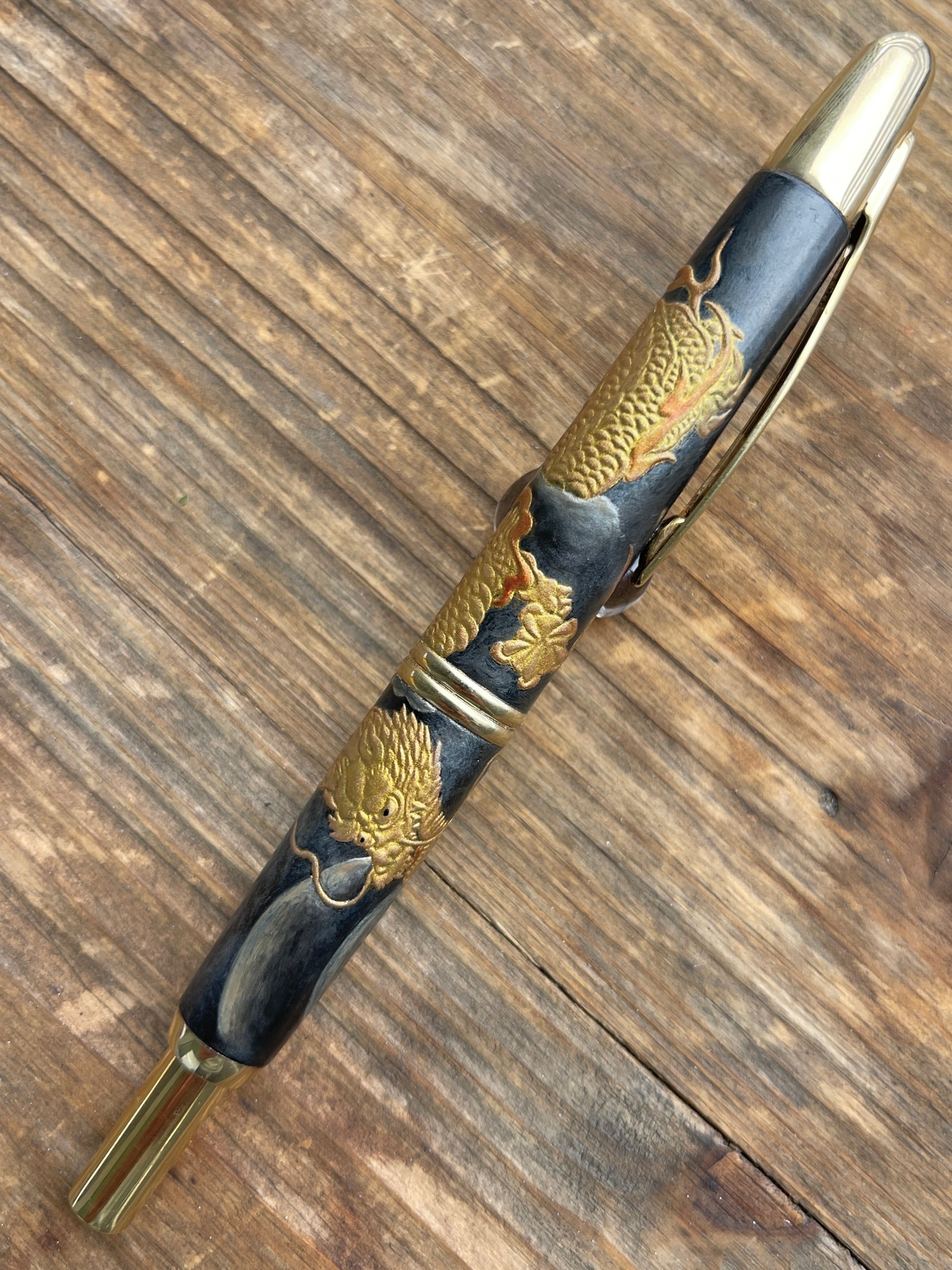 Pilot Vanishing Point Custom Limited Edition Dragon